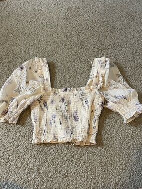 H&M Cream Floral Smocked Puff Sleeve Crop Top